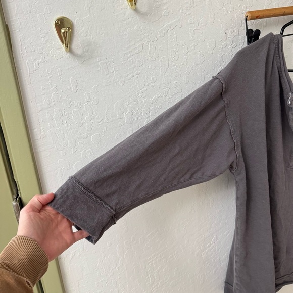 Free People Intimately Oversized Exposed Hem Henley Lounge Long Sleeve Small - Picture 4 of 9